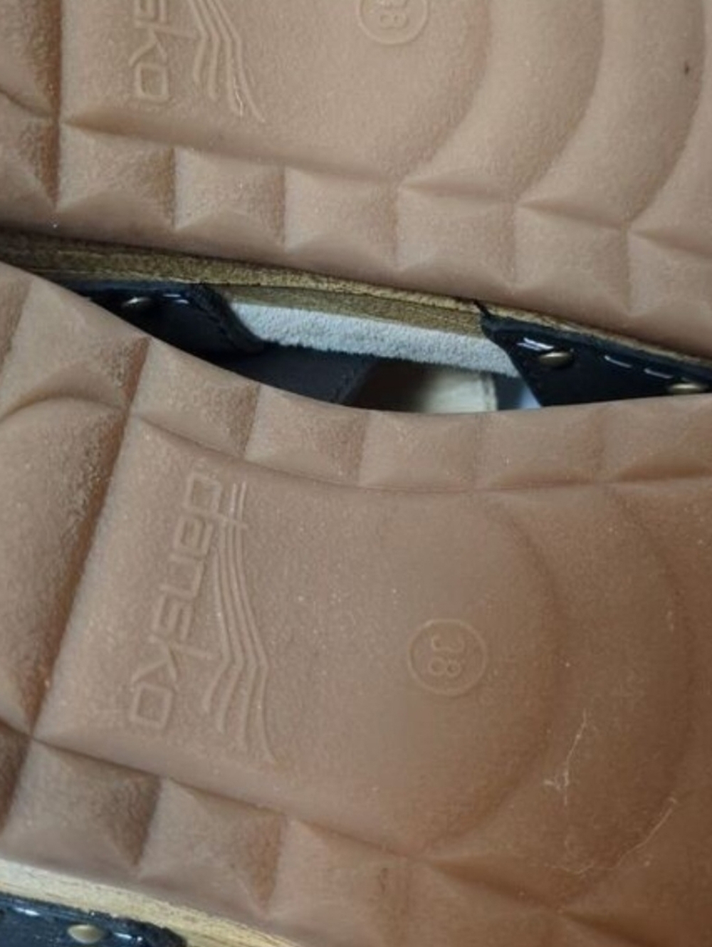 Dansko Sophie Black Leather Slip On Sandals 7.5 Slides Shoes Women's Size 38 - Picture 6 of 7